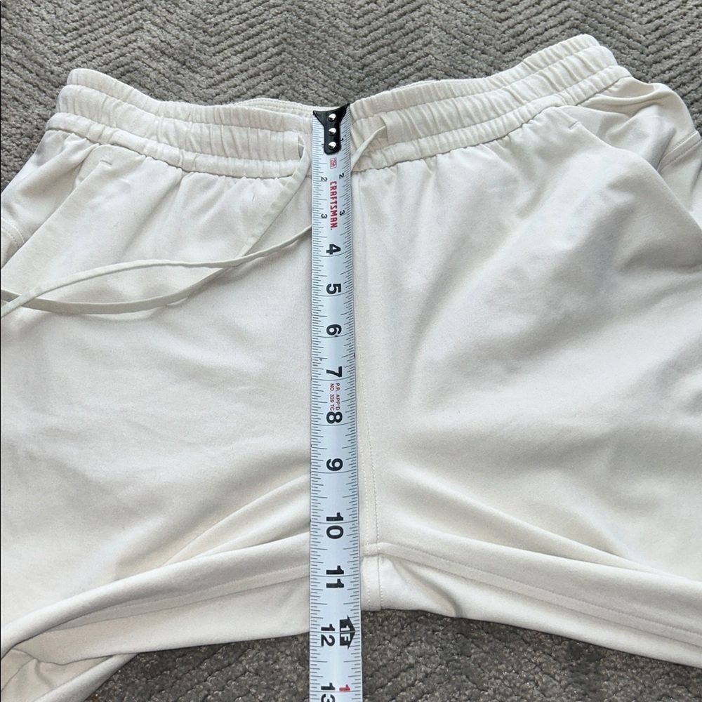 Lululemon Beige Jogger Sweatpants Drawstring Logo Size 6 - Picture 11 of 11